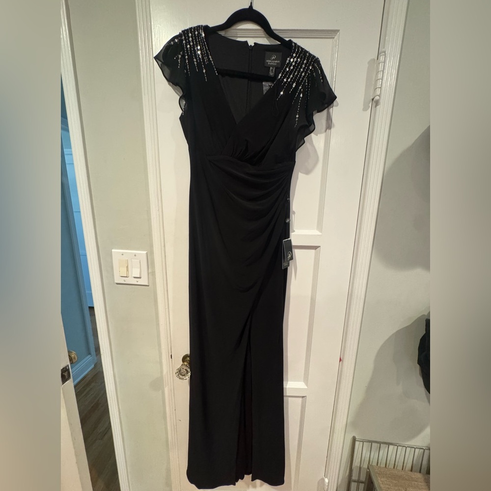 Adrianna Papell Elegant Black Dress